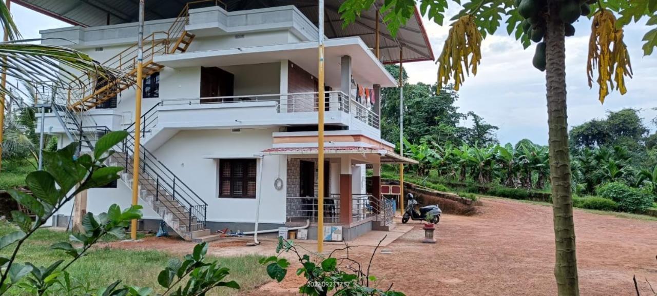 Nisarga Homestay, Dharmasthala Dharmastala Exterior foto