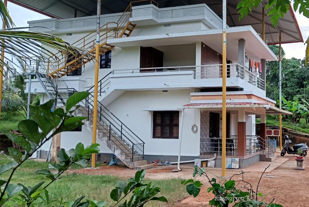 Nisarga Homestay, Dharmasthala Dharmastala Exterior foto