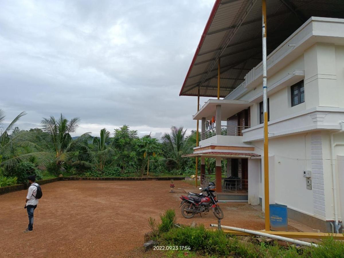 Nisarga Homestay, Dharmasthala Dharmastala Exterior foto