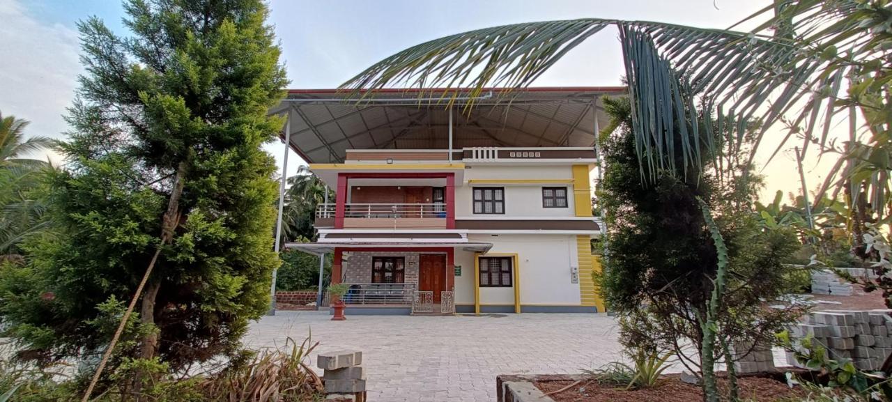 Nisarga Homestay, Dharmasthala Dharmastala Exterior foto